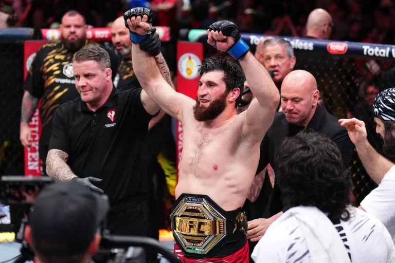 Resmi Jadi Raja Kelas Berat Ringan UFC! Magomed Ankalaev Juara! Khabib Nurmagomedov Beri Pujian