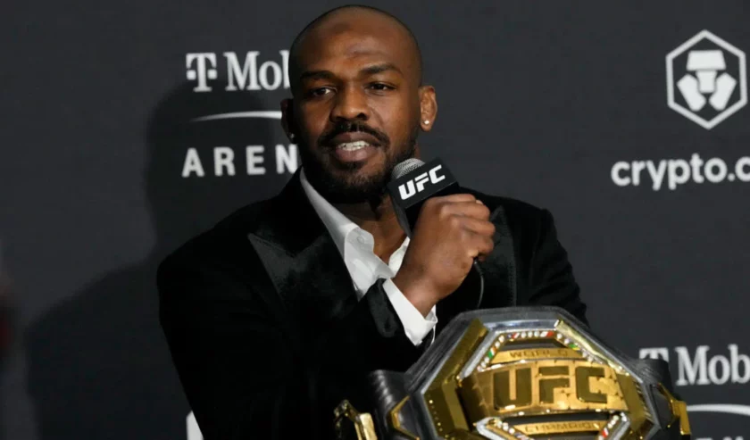 Jon Jones Pensiun, Tom Aspinall Kini Juara Kelas Berat UFC Tanpa Tandingan